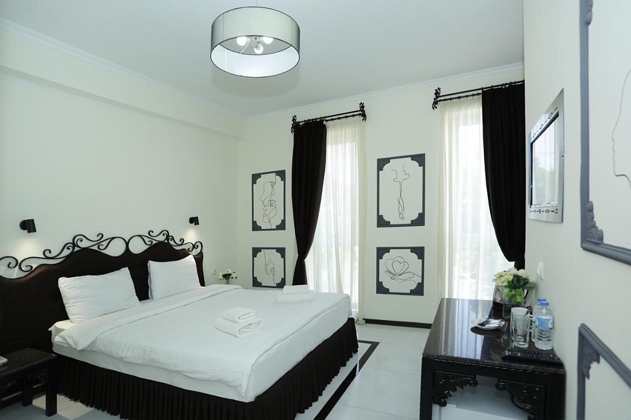 Hotel The One Boutique Tbilisi Esterno foto