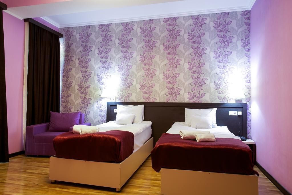 Hotel The One Boutique Tbilisi Esterno foto