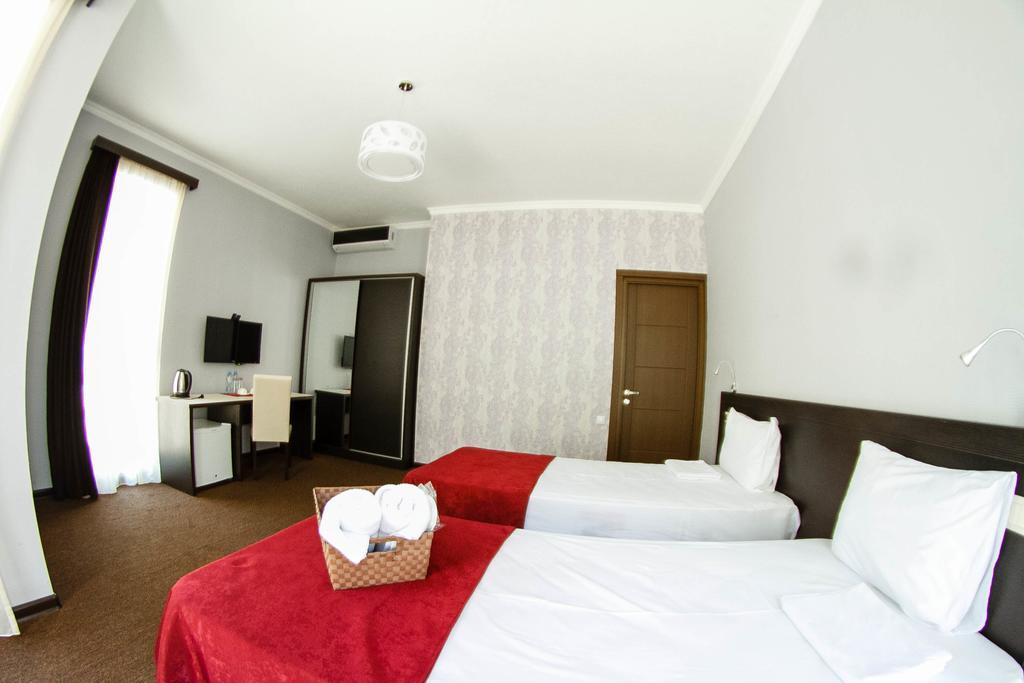 Hotel The One Boutique Tbilisi Esterno foto
