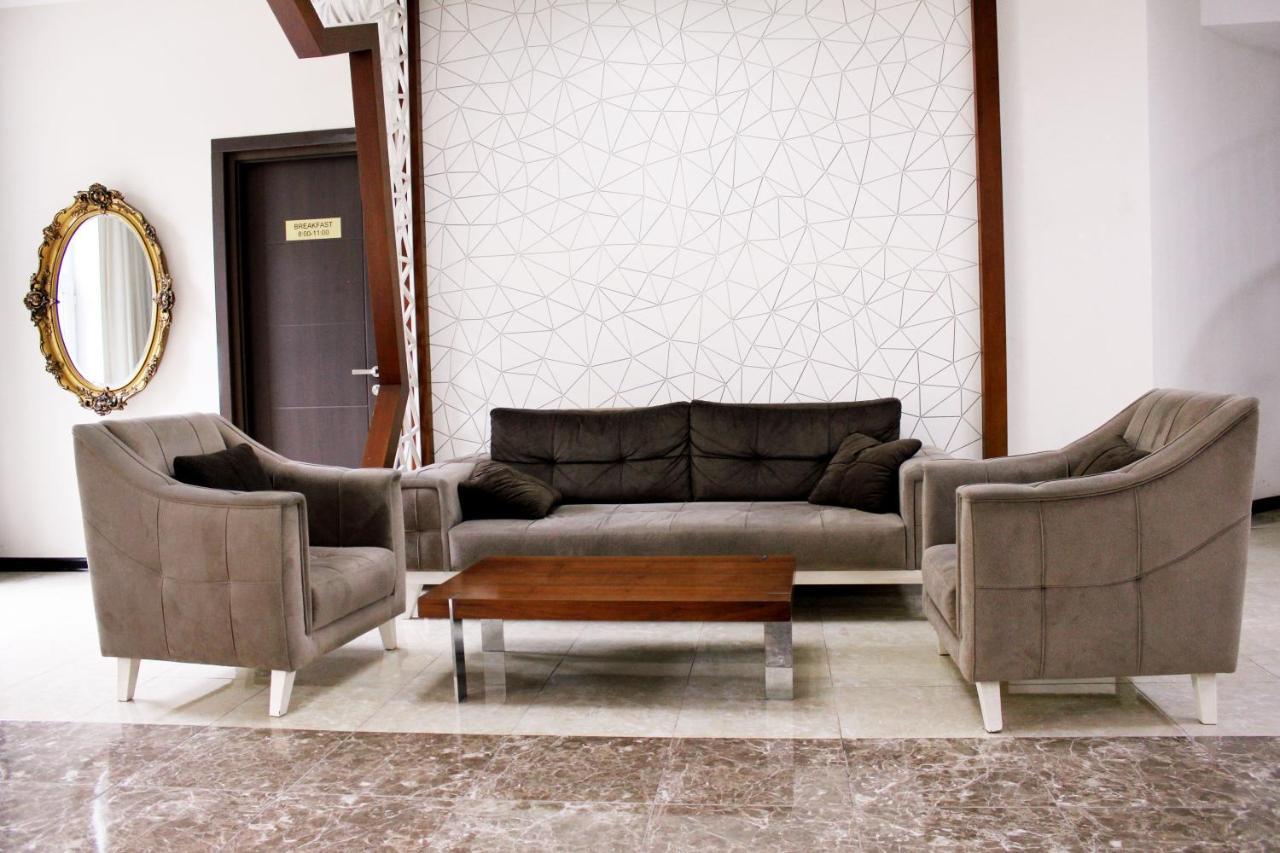Hotel The One Boutique Tbilisi Esterno foto