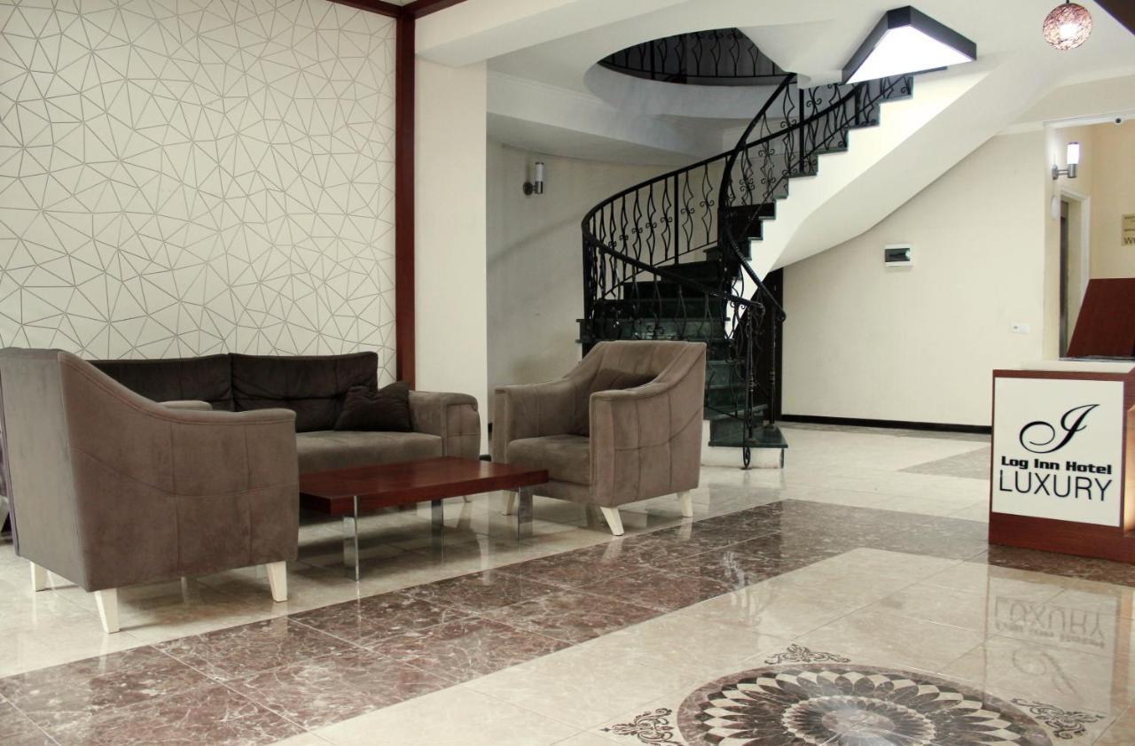 Hotel The One Boutique Tbilisi Esterno foto